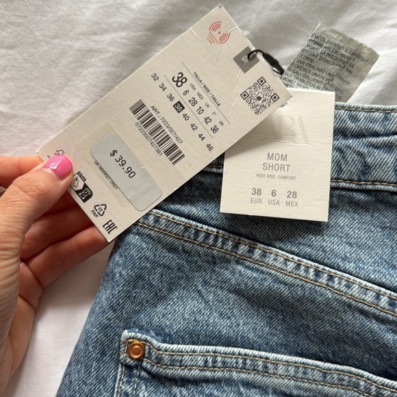 Zara Mom Fit high rise shorts - Picture 3 of 3